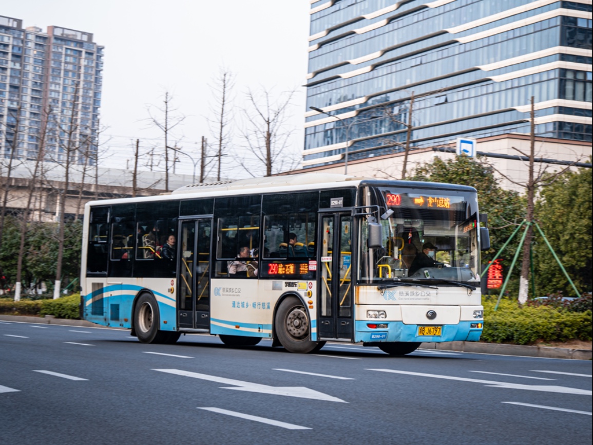 孝感智慧公交 - 孝感智慧公交下载精英版V721.8.68